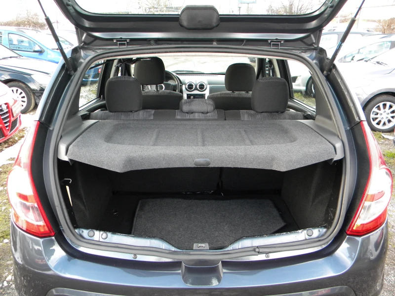 Dacia Sandero 1.4* ГАЗОВ ИНЖЕКЦИОН* ЕВРО4, снимка 8 - Автомобили и джипове - 53356430
