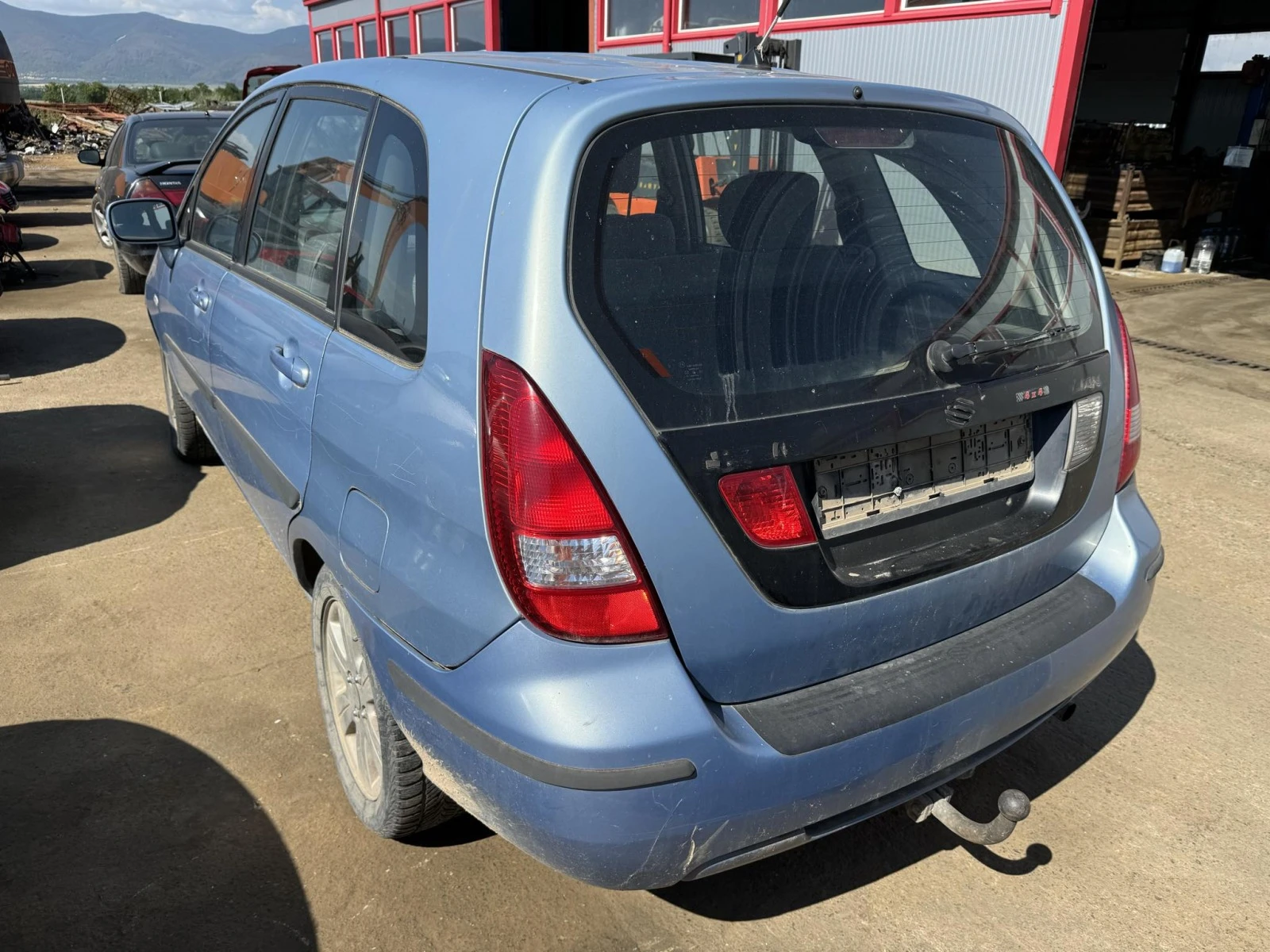 Suzuki Liana 1.6 - изображение 4