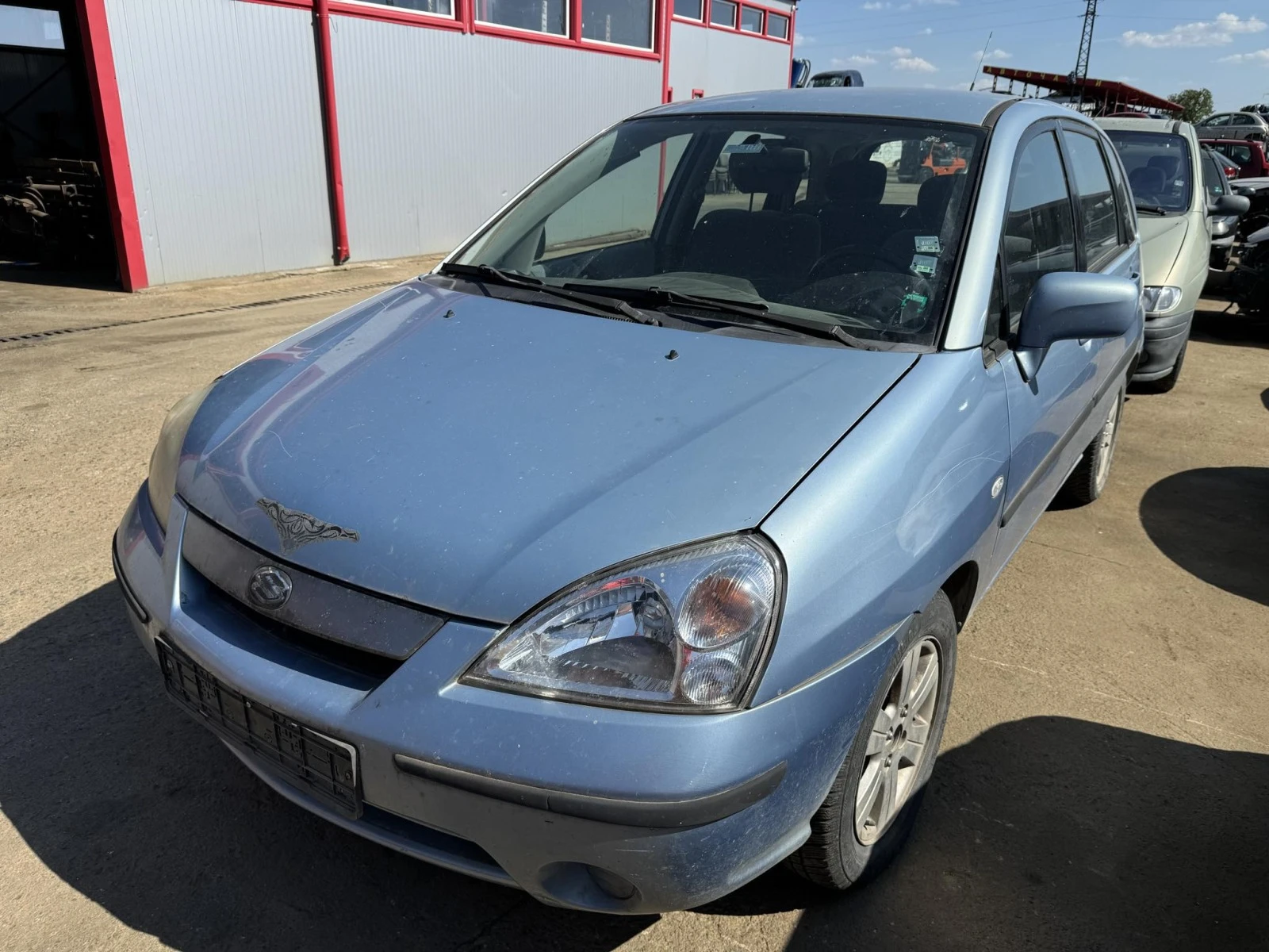 Suzuki Liana 1.6 - изображение 3