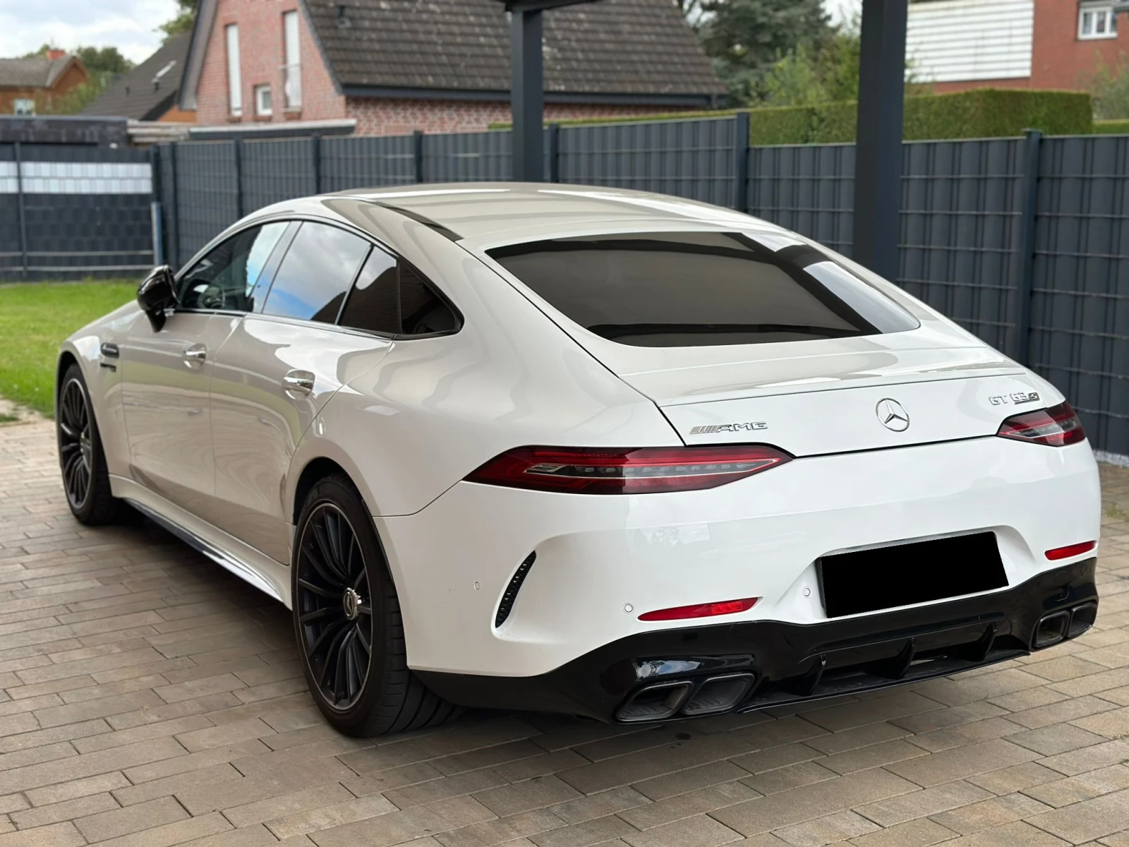 Mercedes-Benz AMG GT 63s 4Matic - изображение 6