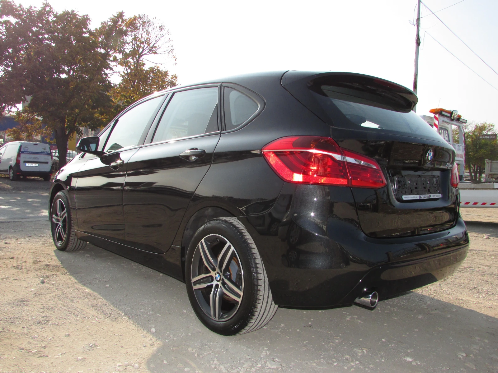 BMW 218 2.0D SPORT EU6B - изображение 6