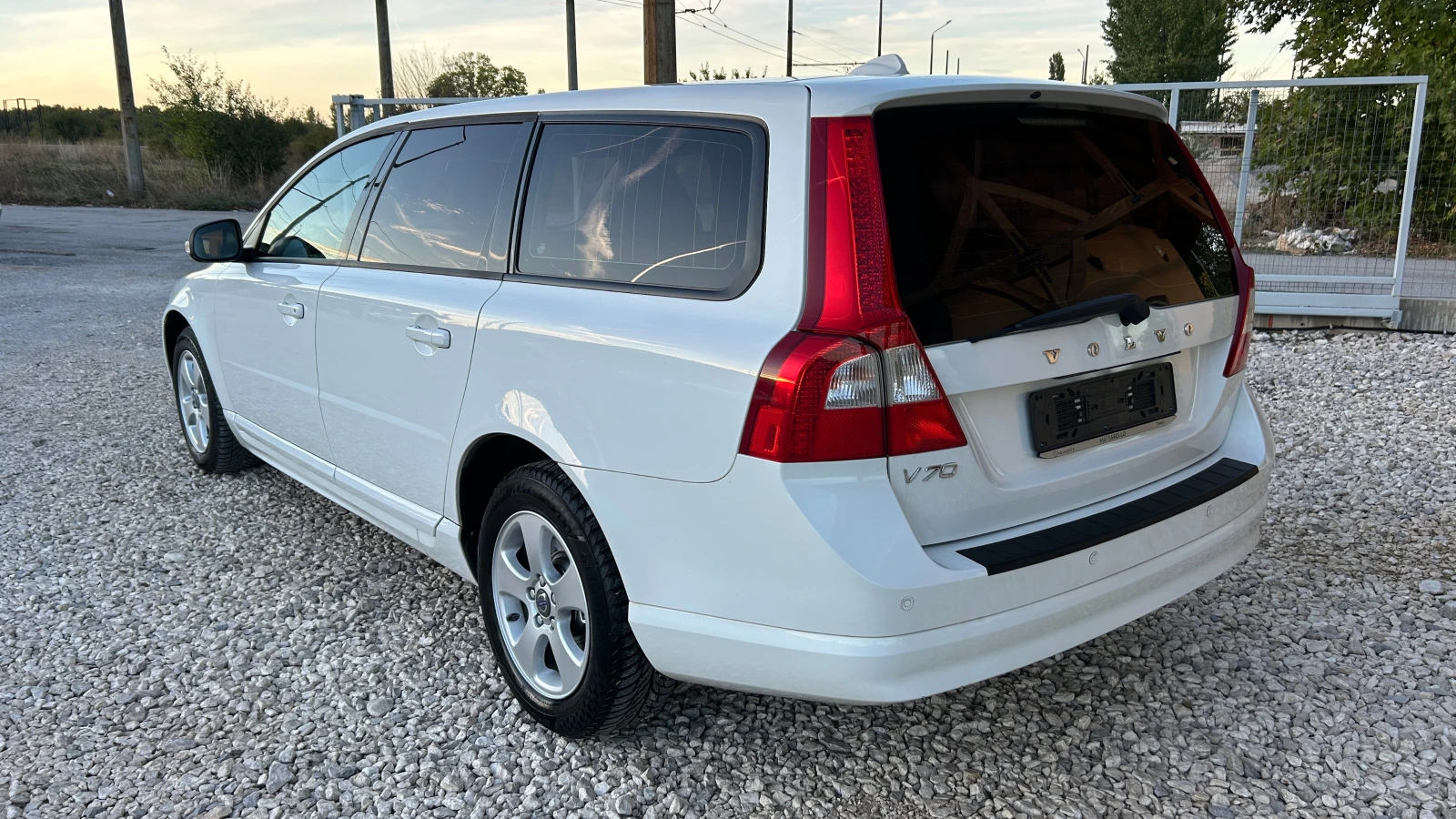 Volvo V70 2.0D-136к.с.-ВНОС ИТАЛИЯ - изображение 4