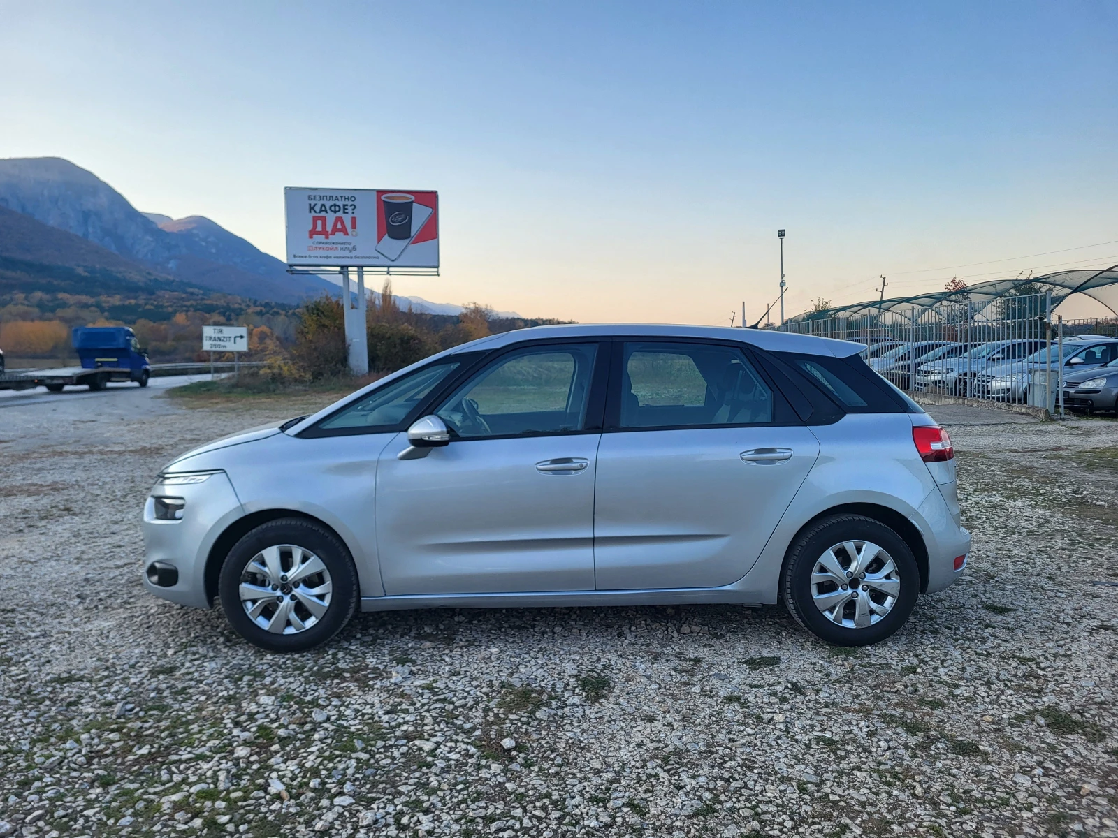 Citroen C4 Picasso 1.6HDi - изображение 2