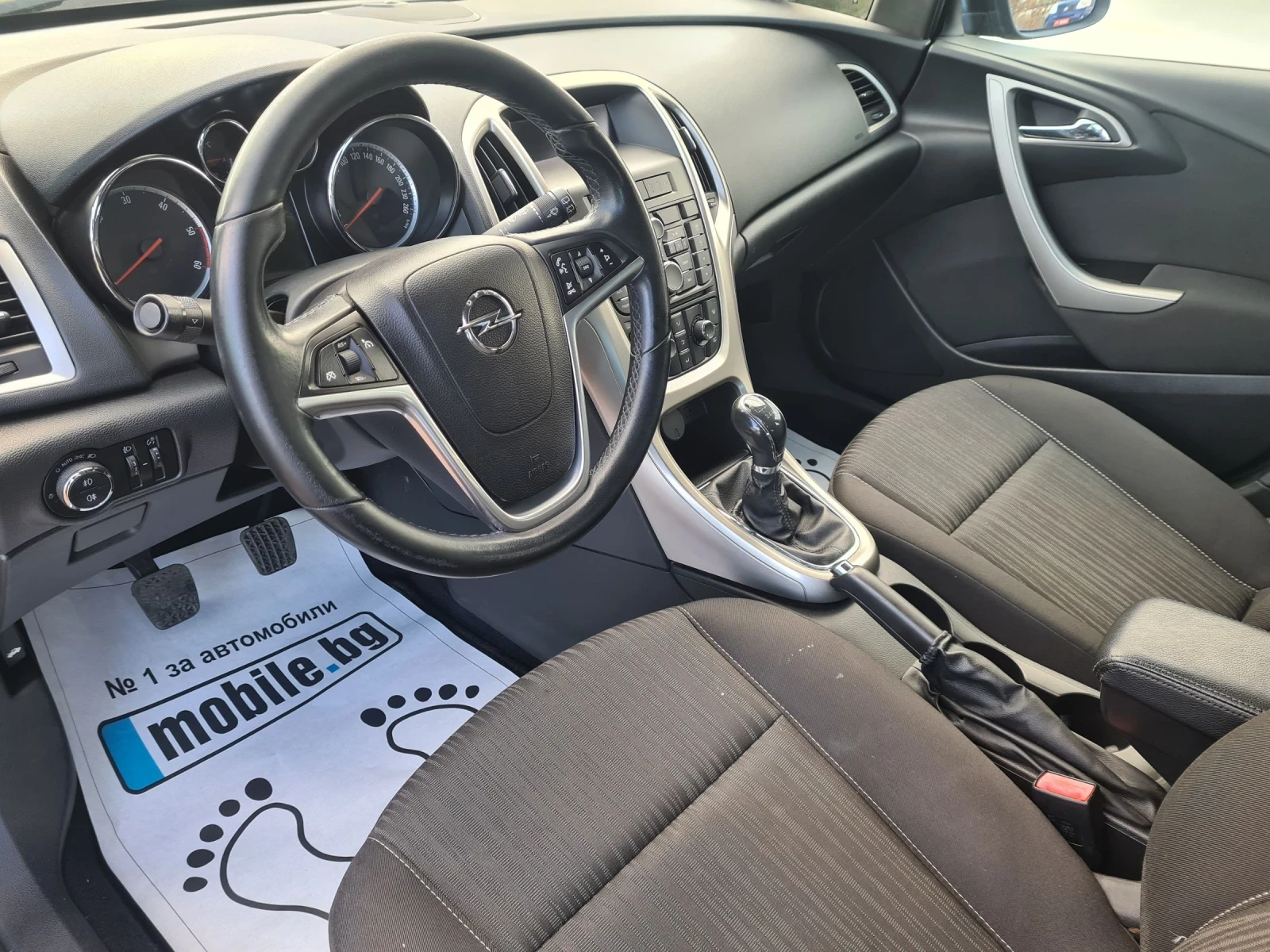 Opel Astra 1.7CDTi 110p.s  - изображение 8