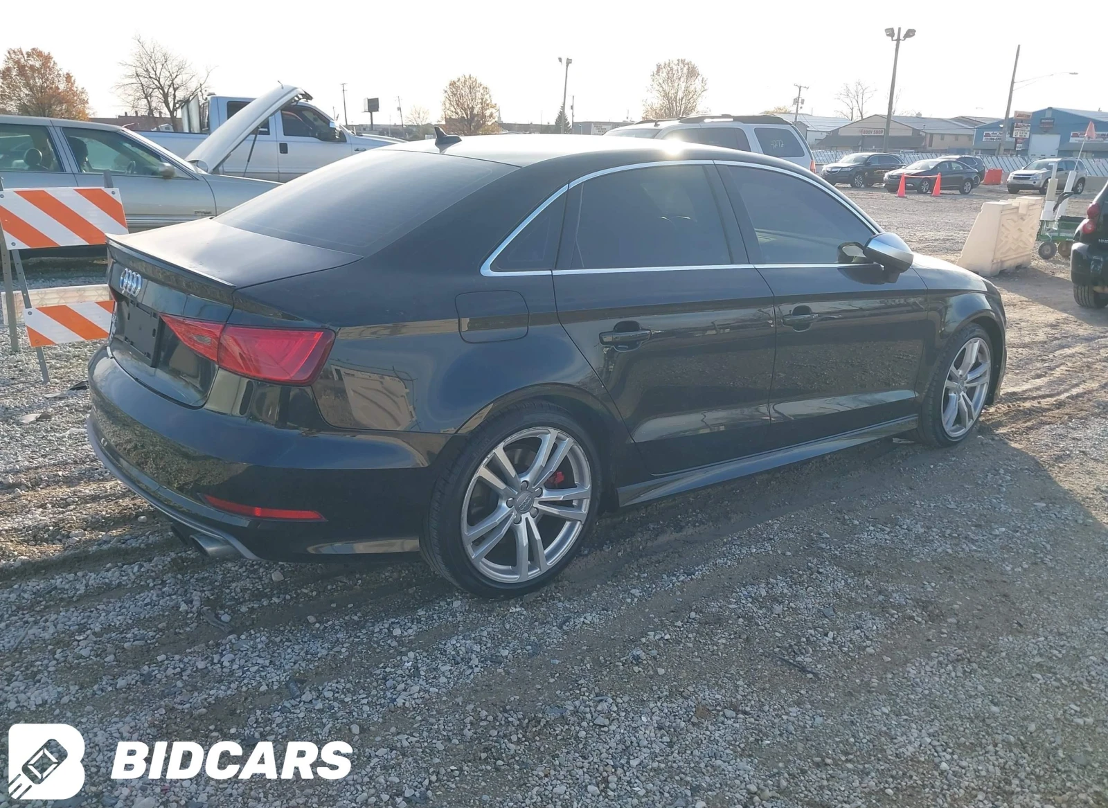 Audi S3 PREMIUM PLUS/DISTRONIC/KEYLESS - изображение 3