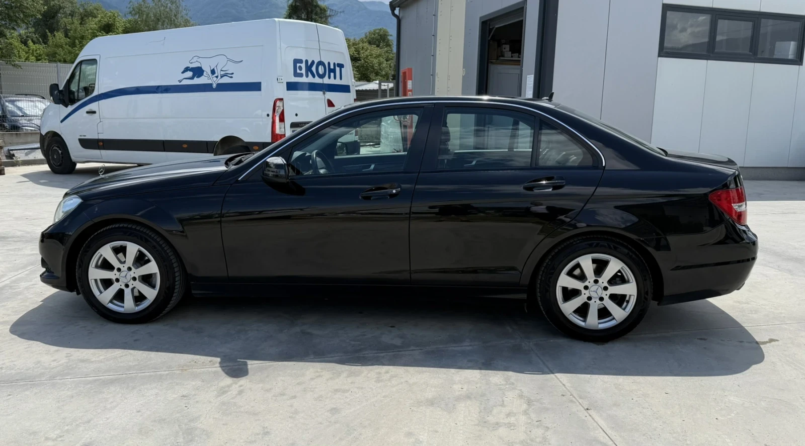 Mercedes-Benz C 200 2.2 - изображение 3