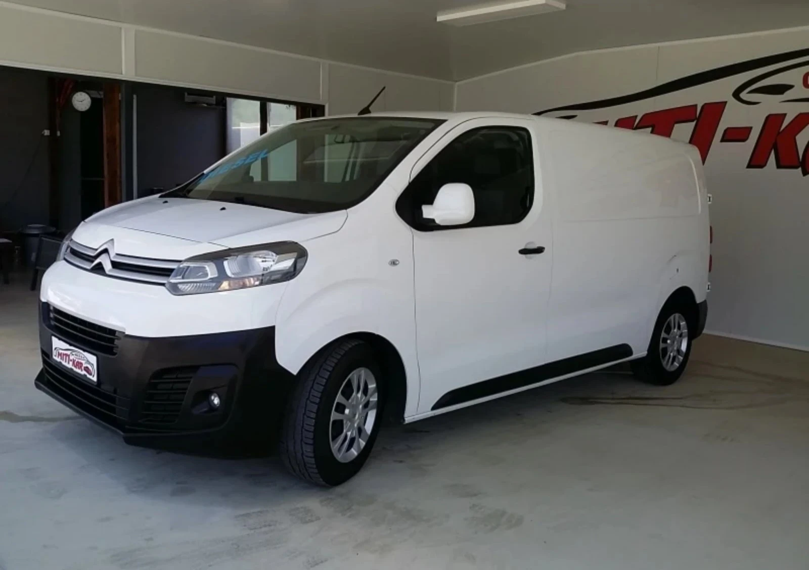 Citroen Jumpy 1.6 116кс 180000км - изображение 2