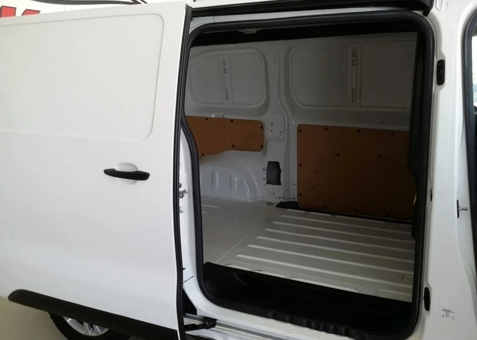 Citroen Jumpy 1.6 116кс 180000км - изображение 7