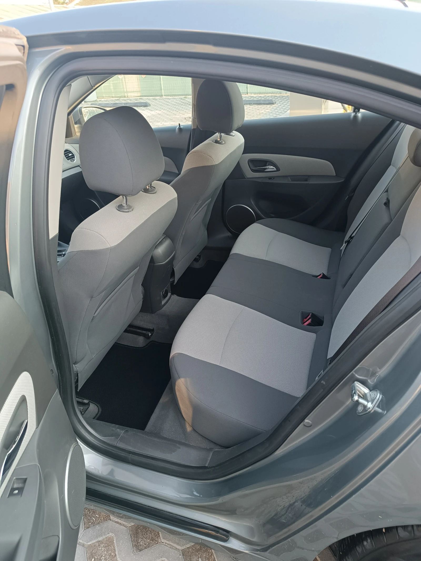 Chevrolet Cruze  - изображение 8