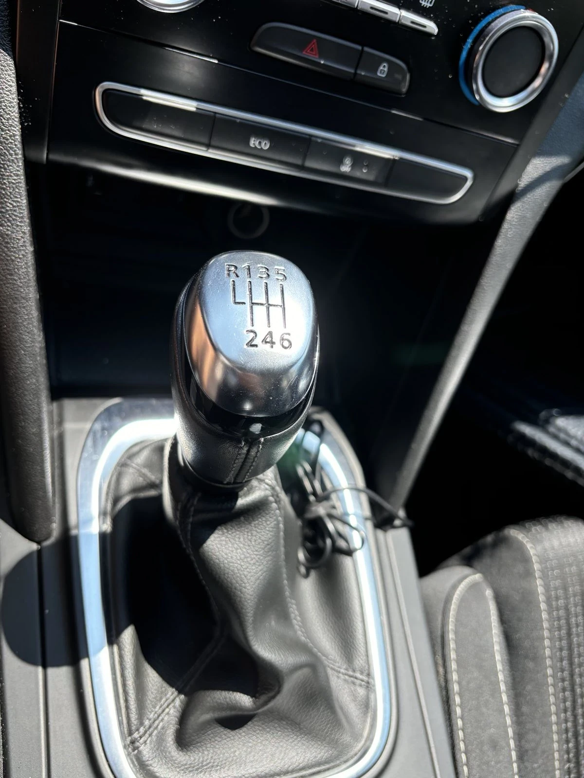 Renault Megane 1.5 dci  - изображение 8