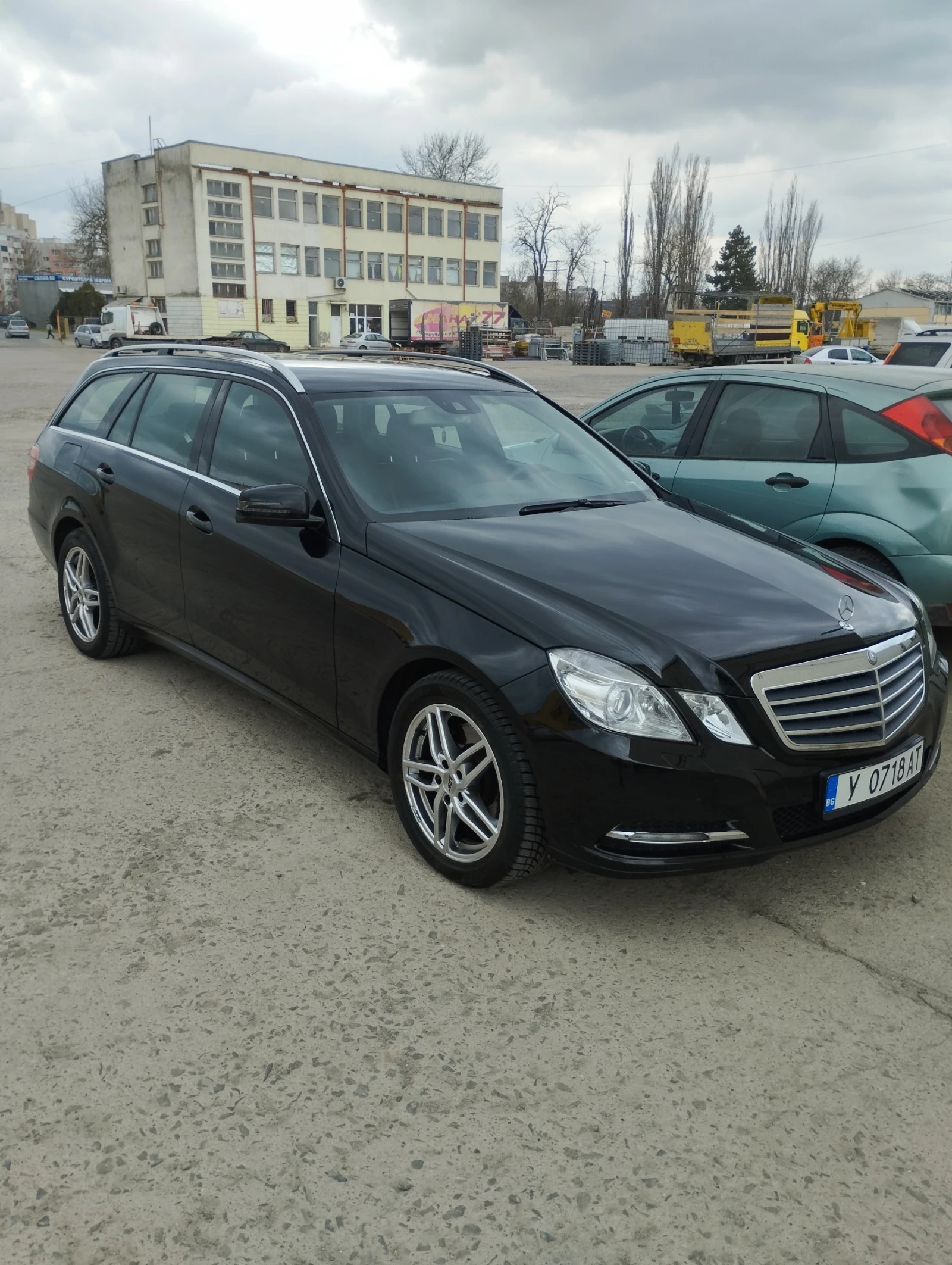 Mercedes-Benz E 250, снимка 2 - Автомобили и джипове - 53913995