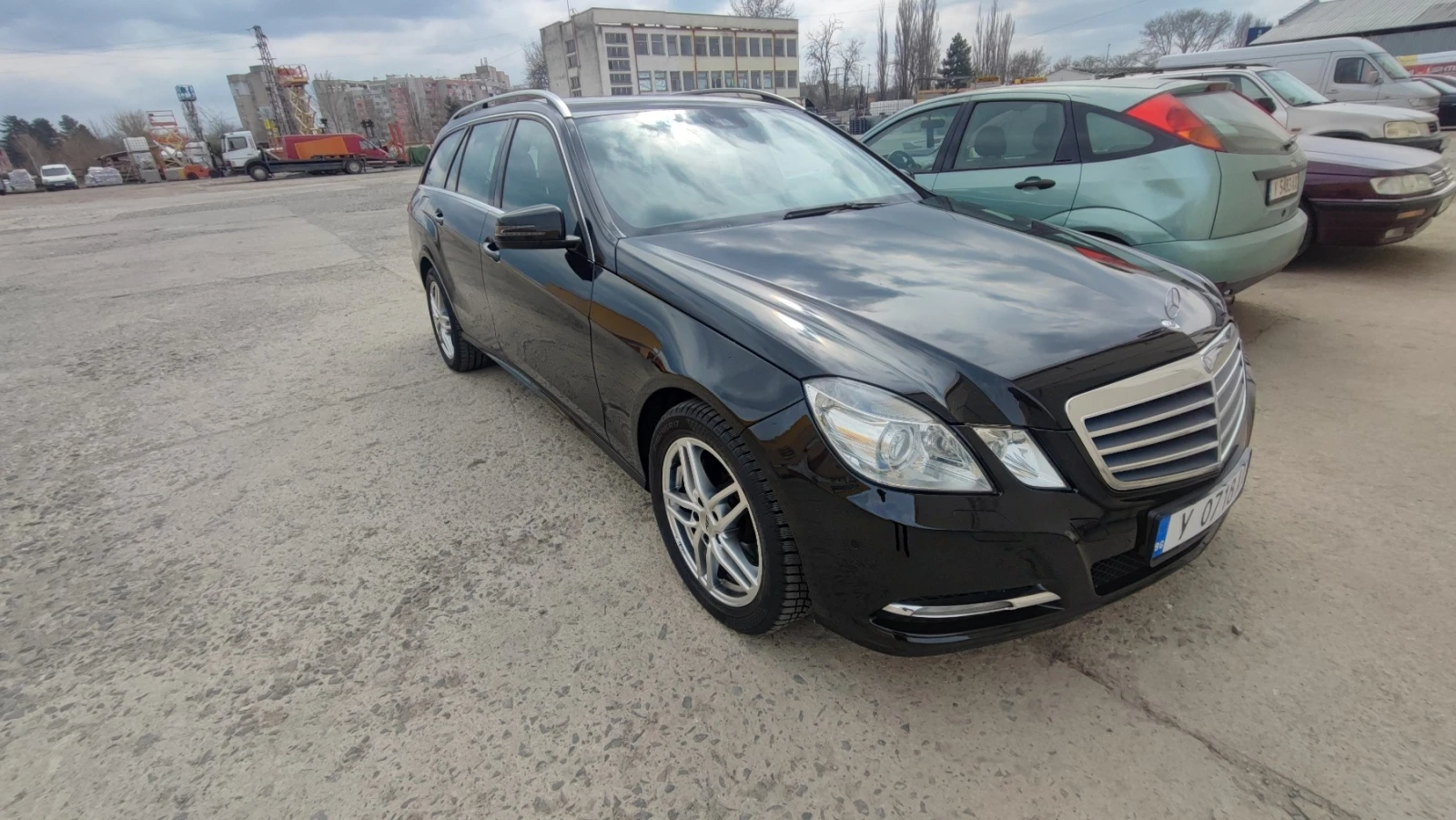 Mercedes-Benz E 250, снимка 8 - Автомобили и джипове - 53913995