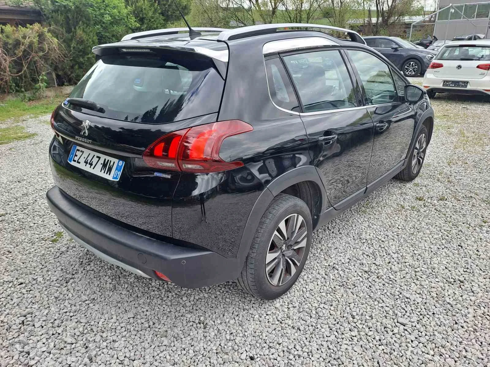 Peugeot 2008 1.2, снимка 4 - Автомобили и джипове - 54453587