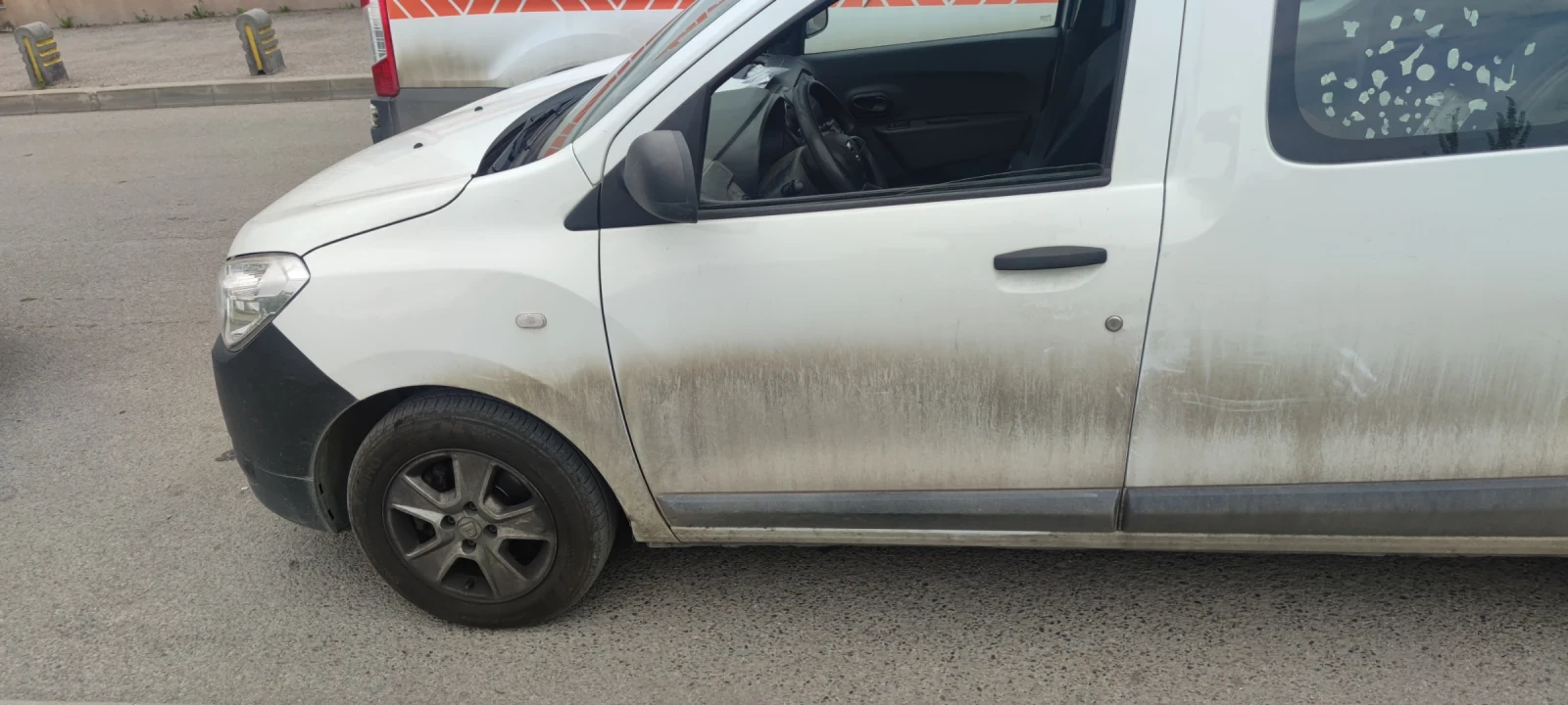 Dacia Dokker, снимка 7 - Автомобили и джипове - 54623131