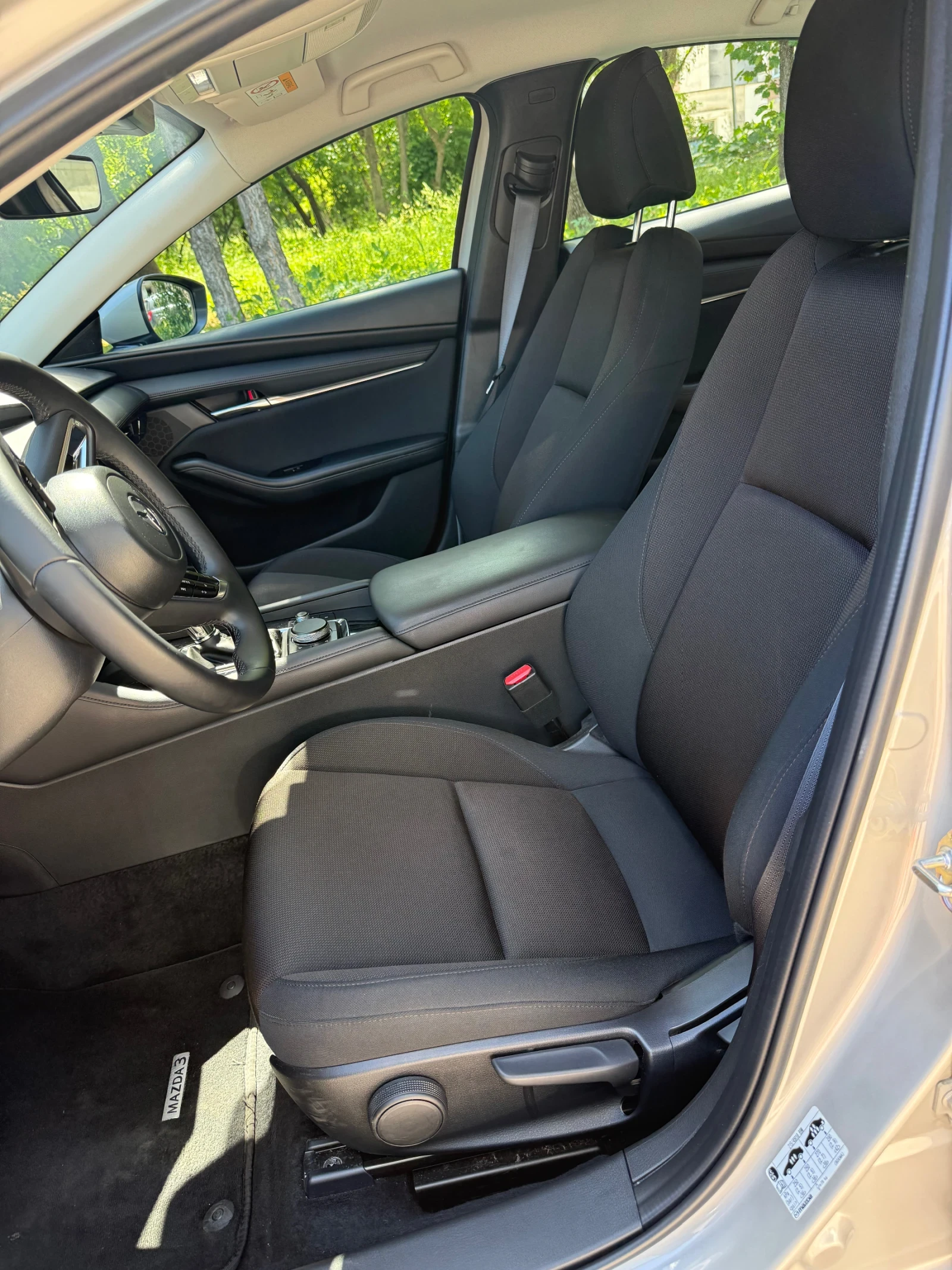 Mazda 3 Exclusive line, снимка 8 - Автомобили и джипове - 54722111
