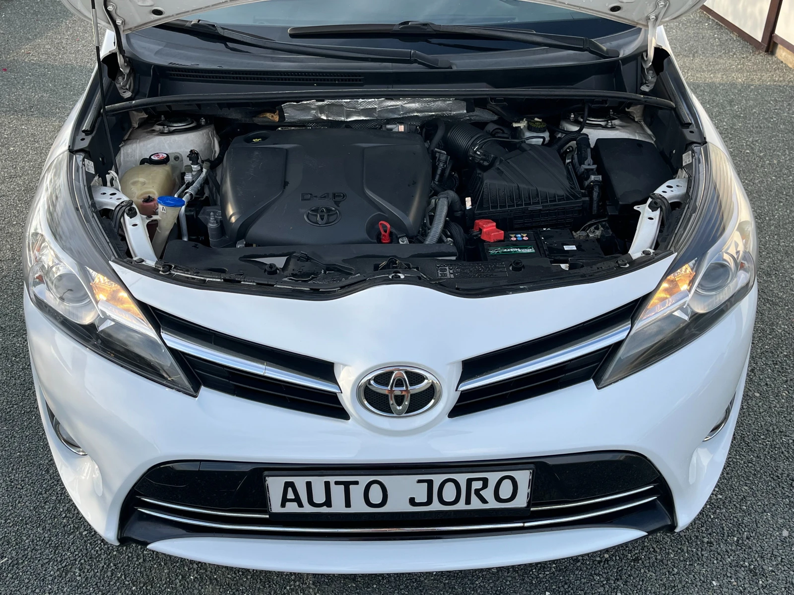 Toyota Verso 1.6D4D-Навигация, Камера, снимка 17 - Автомобили и джипове - 54774042