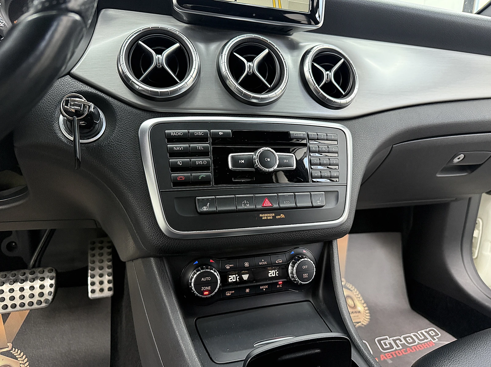 Mercedes-Benz CLA 250 4-MATIC/AMG/PANORAMA/СОБСТВЕН ЛИЗИНГ, снимка 15 - Автомобили и джипове - 54837568