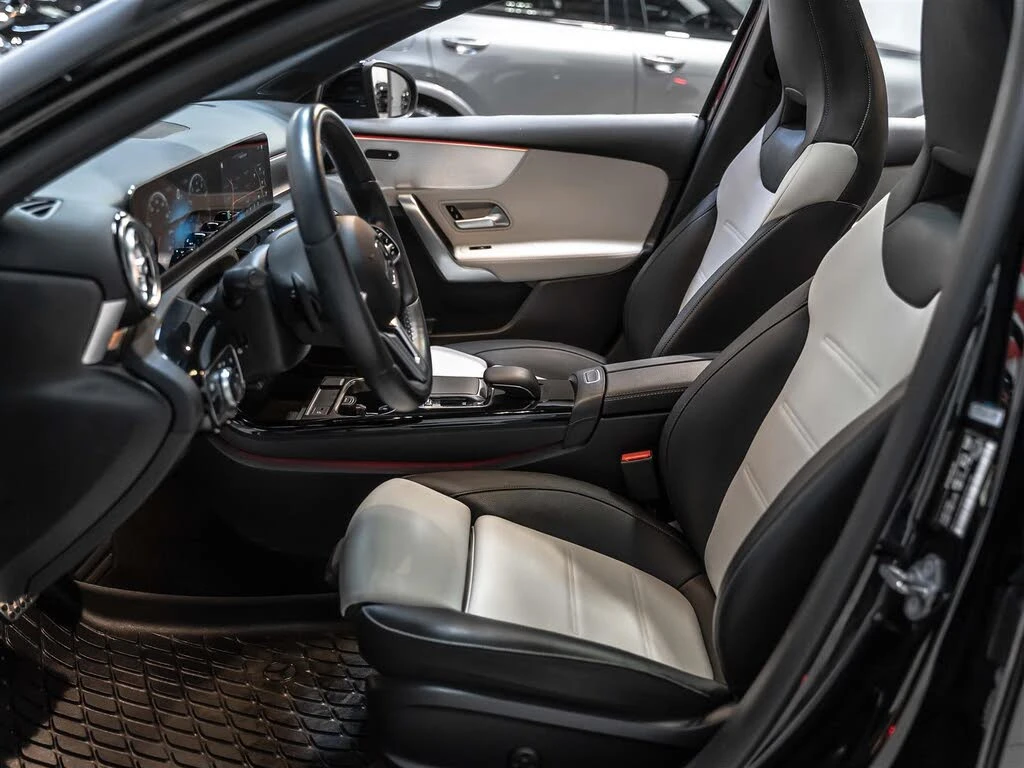 Mercedes-Benz A 250 4MATIC AWD | 360 | Погрев | Ambient, снимка 6 - Автомобили и джипове - 54871124