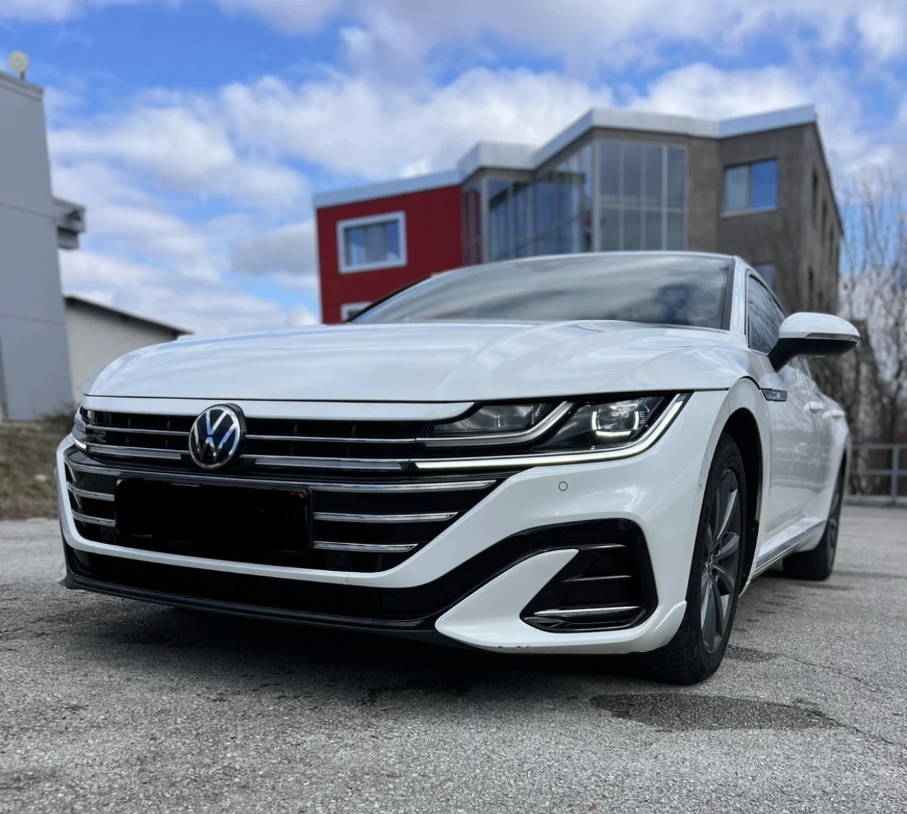 VW Arteon SHOOTING BRAKE R-LINE 100% РЕАЛНИ КМ- КОМЕНТАР, снимка 4 - Автомобили и джипове - 55238924