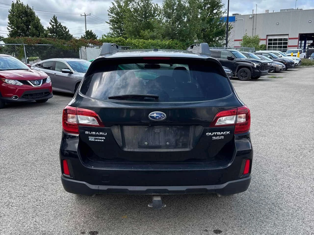 Subaru Outback Limited | CARFAX | АВТОКРЕДИТ БЕЗ ПЪРВОНАЧАЛНА , снимка 5 - Автомобили и джипове - 55414619