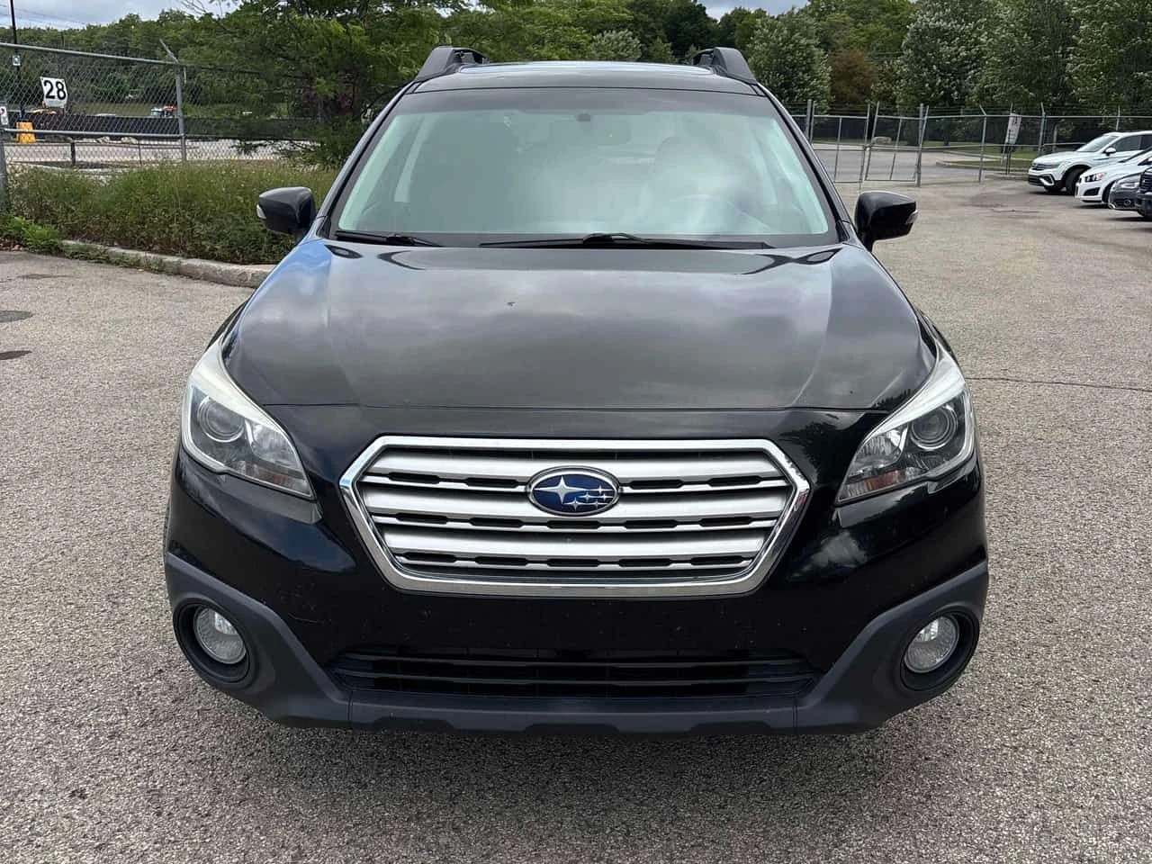 Subaru Outback Limited | CARFAX | АВТОКРЕДИТ БЕЗ ПЪРВОНАЧАЛНА , снимка 2 - Автомобили и джипове - 55414619
