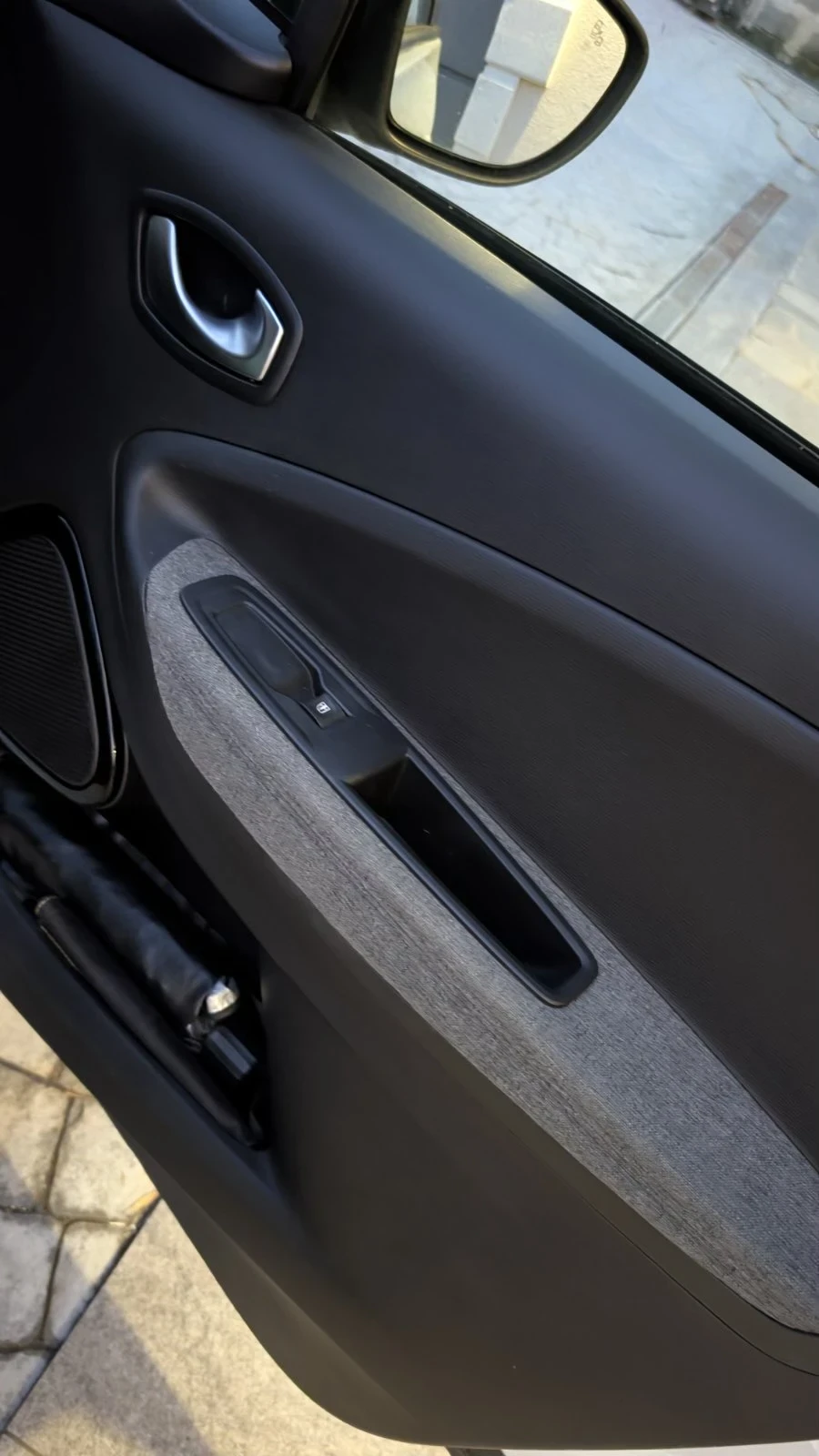 Renault Zoe Intens, снимка 11 - Автомобили и джипове - 55476255