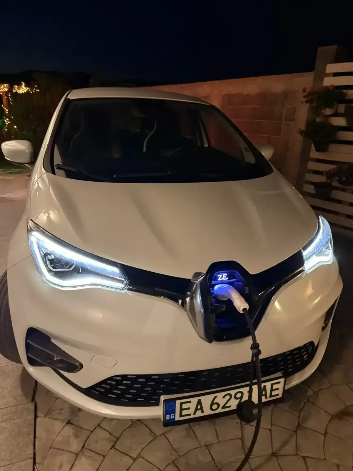 Renault Zoe Intens, снимка 2 - Автомобили и джипове - 55476255