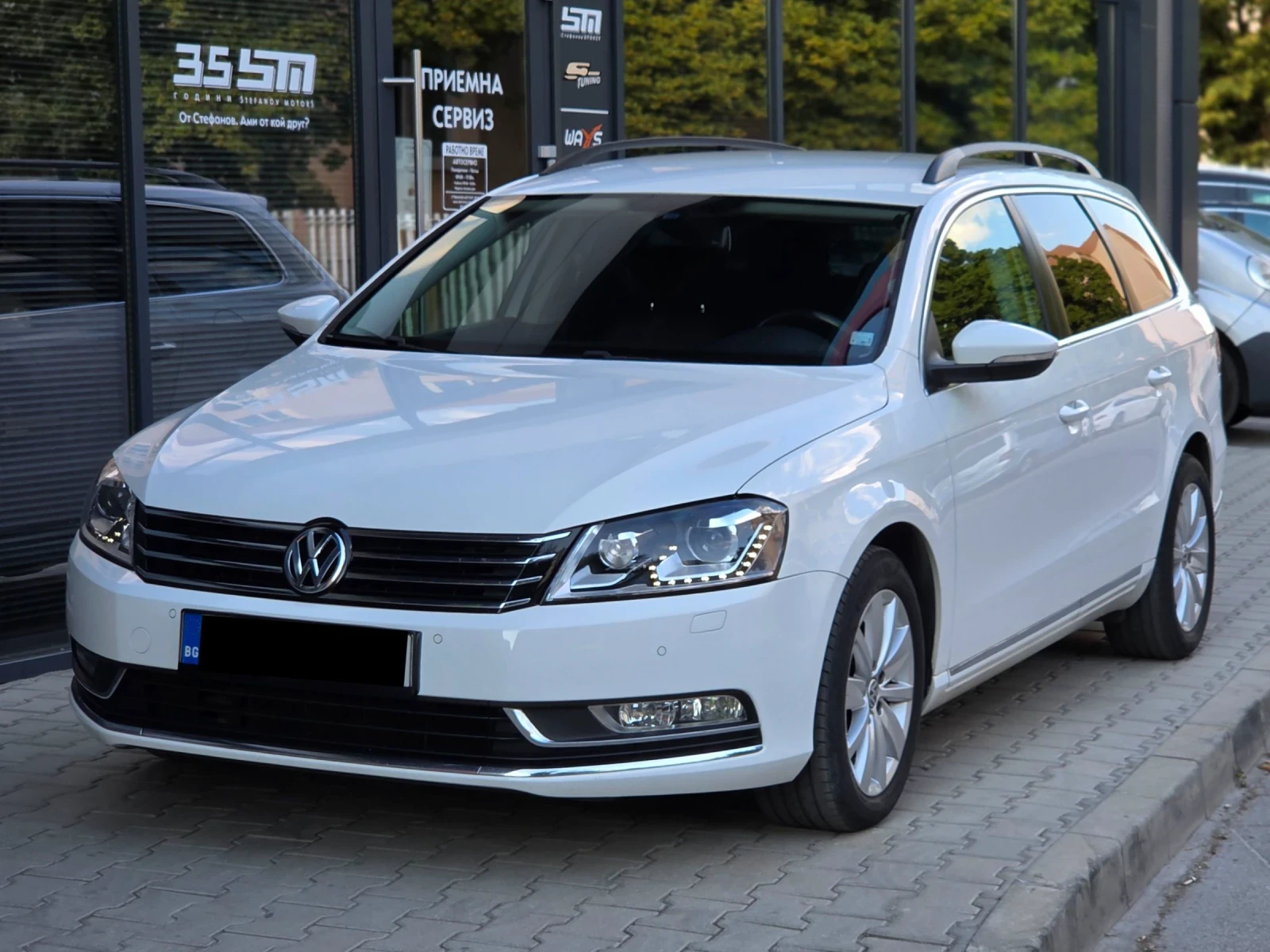 VW Passat 2.0 TDI * Full LED * AndroidAuto/CarPlay * Обслуже, снимка 3 - Автомобили и джипове - 55950684