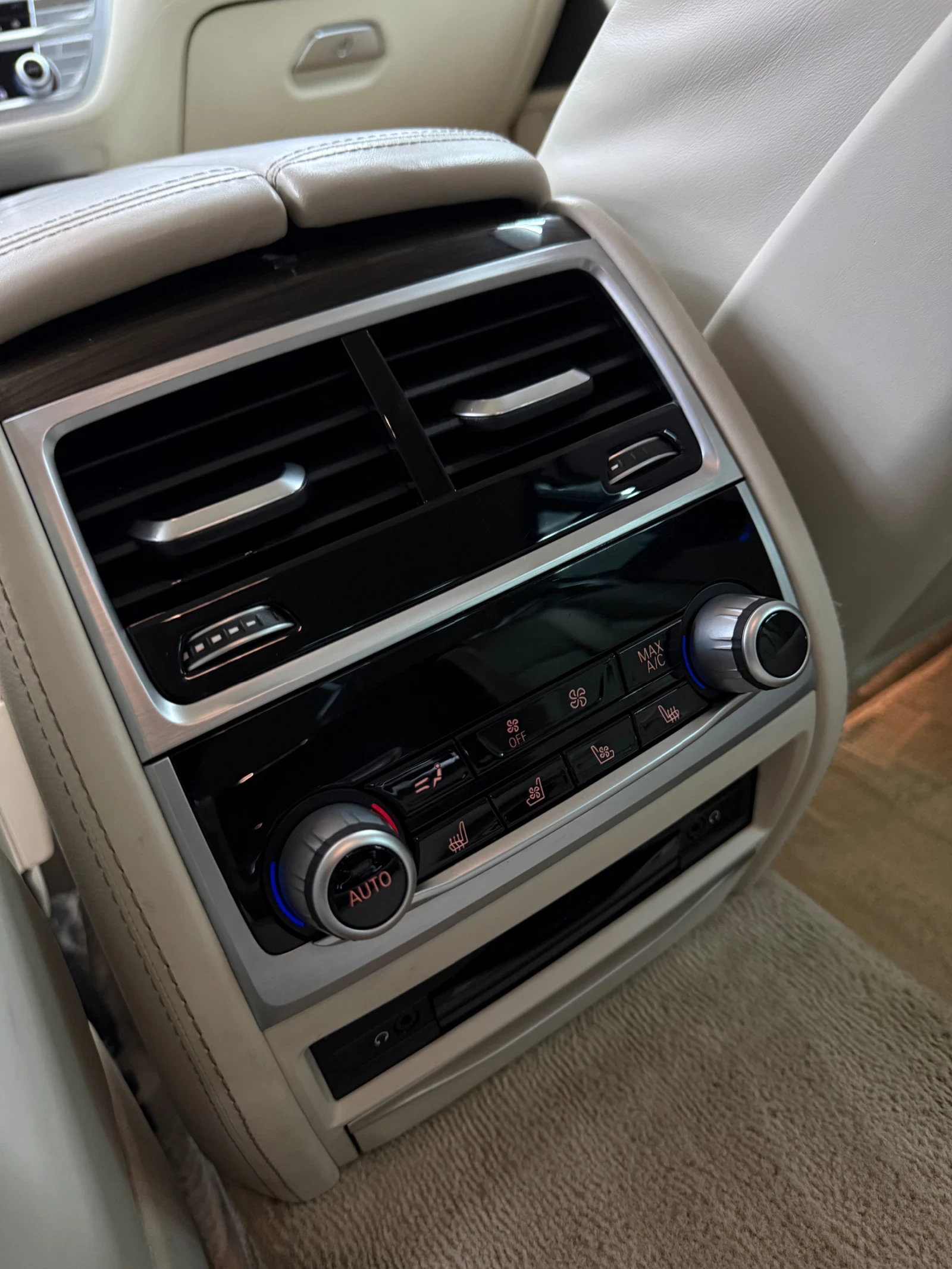 BMW 740 3xTV M-PACKET, снимка 10 - Автомобили и джипове - 56097307