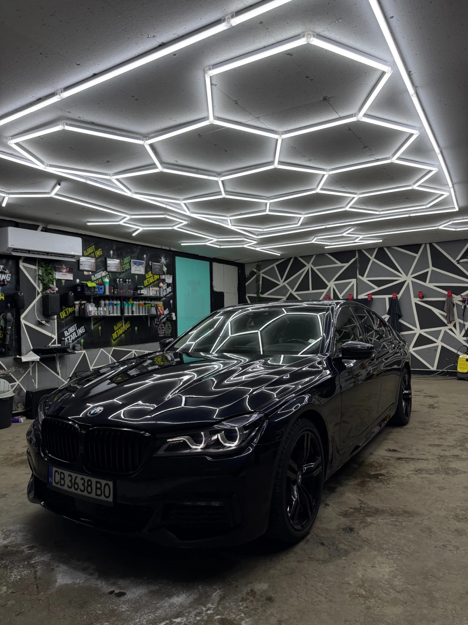 BMW 740 3xTV M-PACKET