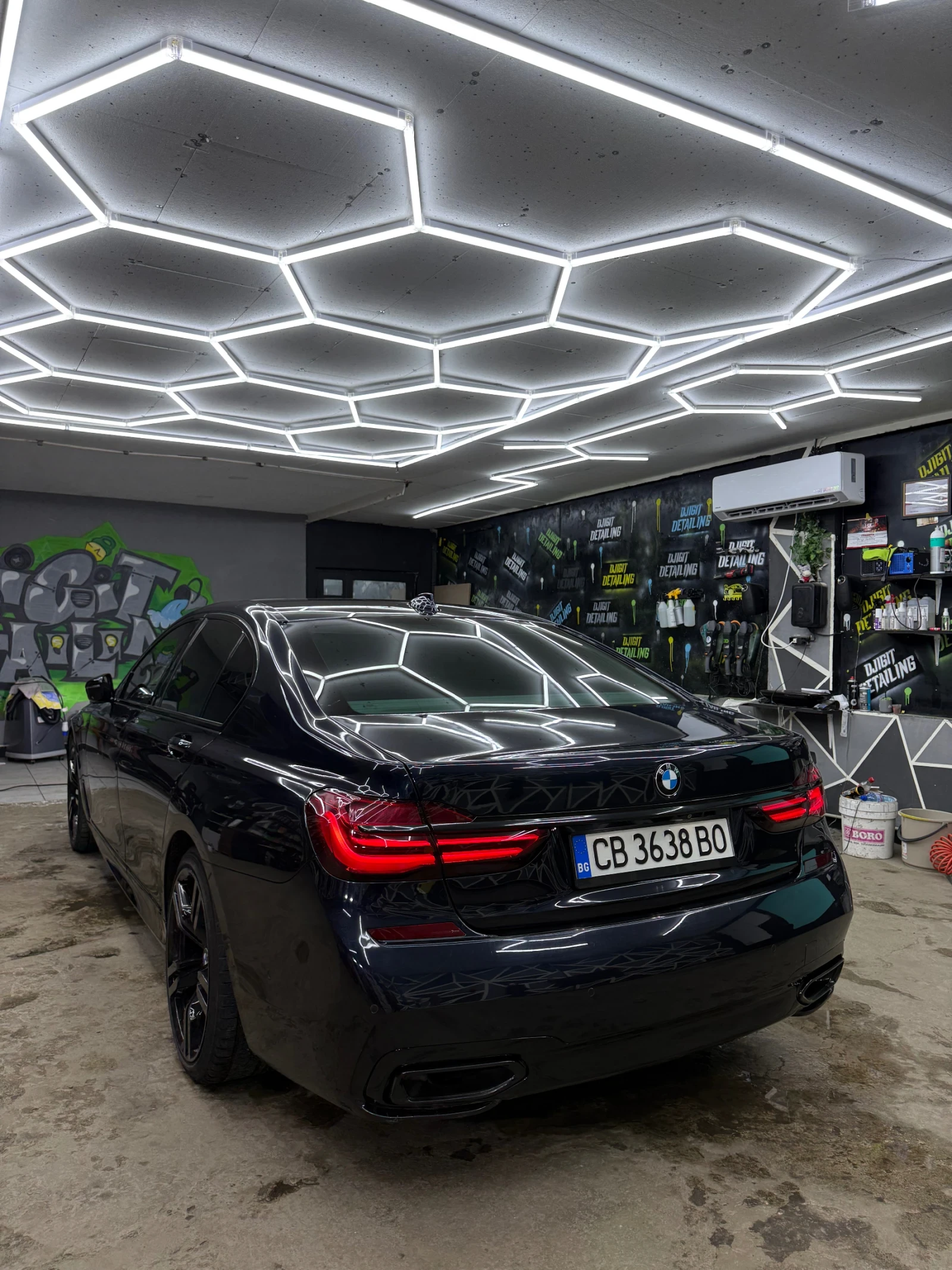 BMW 740 3xTV M-PACKET, снимка 4 - Автомобили и джипове - 56097307