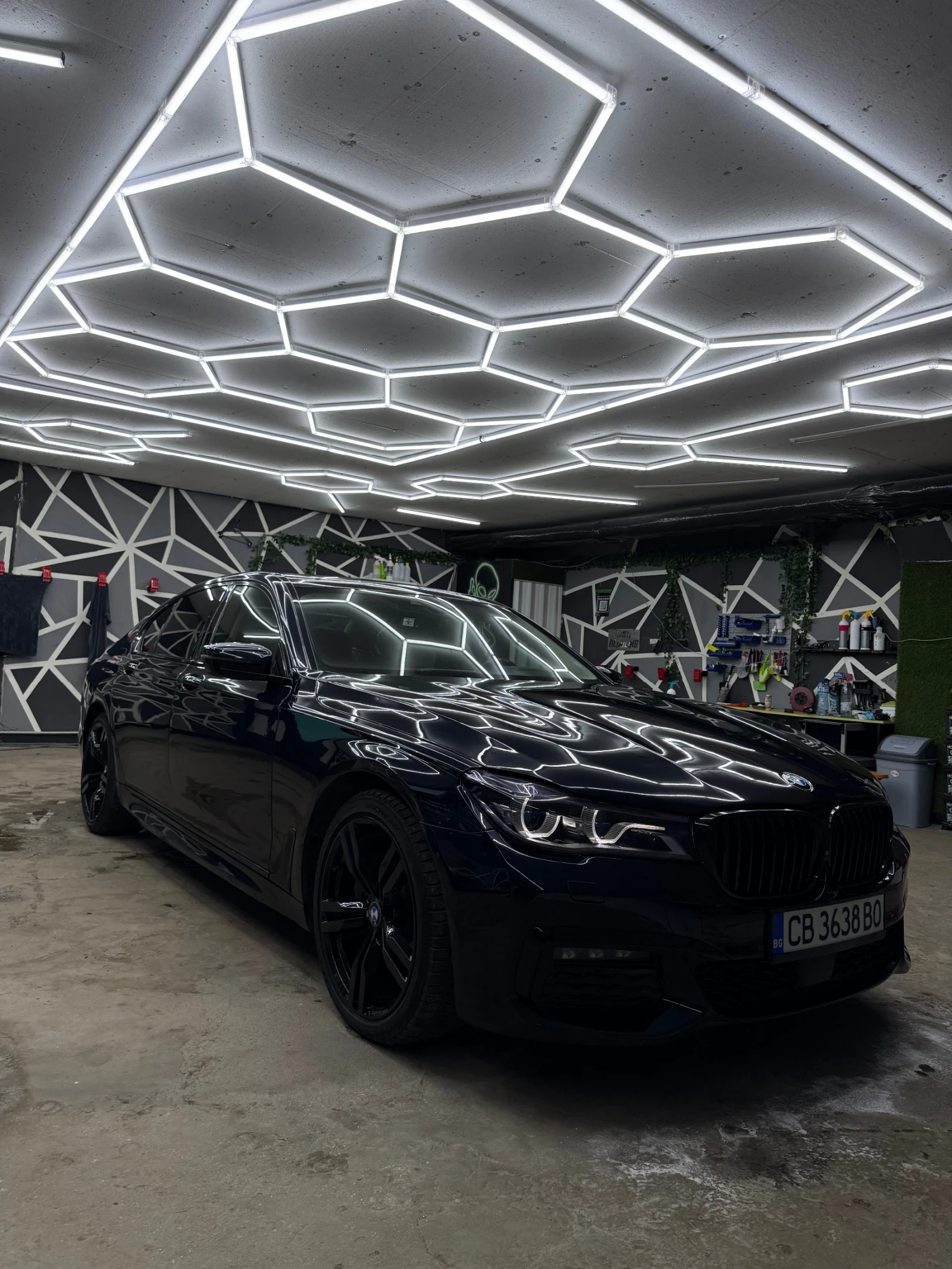 BMW 740 3xTV M-PACKET, снимка 2 - Автомобили и джипове - 56097307