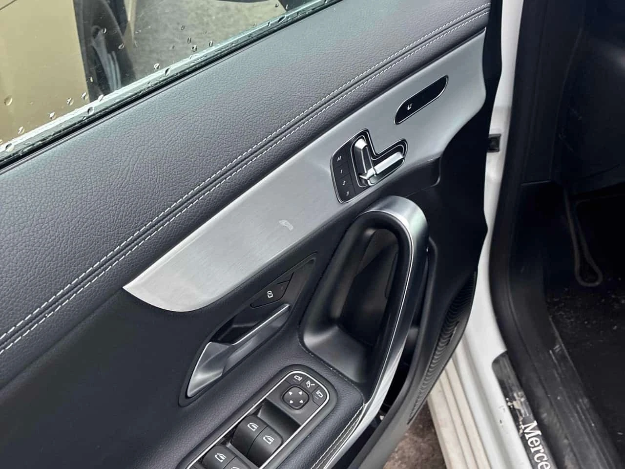 Mercedes-Benz CLA 250 / Distronic / 360 / Carfax / ����������  | Mobile.bg � ����������� 11