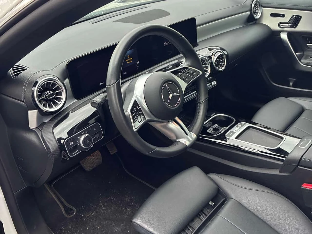 Mercedes-Benz CLA 250 / Distronic / 360 / Carfax / ����������  | Mobile.bg � ����������� 5