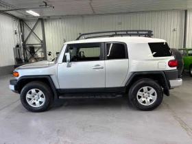 Toyota Fj cruiser * 4WD 4dr * АВТОКРЕДИТ БЕЗ ПЪРВОНАЧАЛНА ВНОСКА* , снимка 2