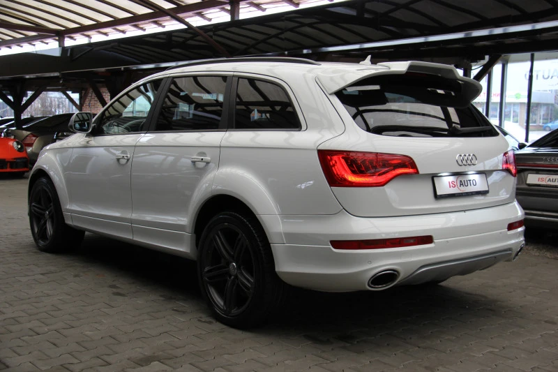 Audi Q7 V12TDI/B&O/7Seat/Exclusive/Distronik/Keramika, снимка 6 - Автомобили и джипове - 43718237