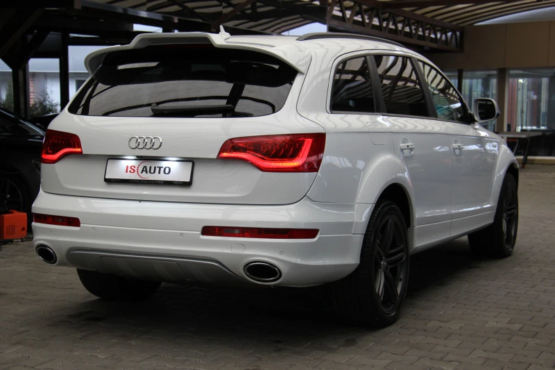 Audi Q7 V12TDI/B&O/7Seat/Exclusive/Distronik/Keramika, снимка 4 - Автомобили и джипове - 43718237