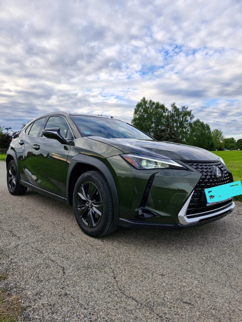 Lexus UX, снимка 3 - Автомобили и джипове - 45627450