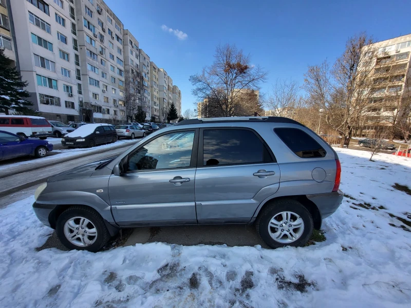 Kia Sportage, снимка 2 - Автомобили и джипове - 49351512