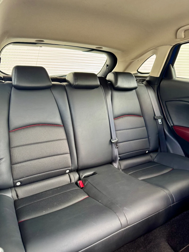 Mazda CX-3, снимка 8 - Автомобили и джипове - 52884338