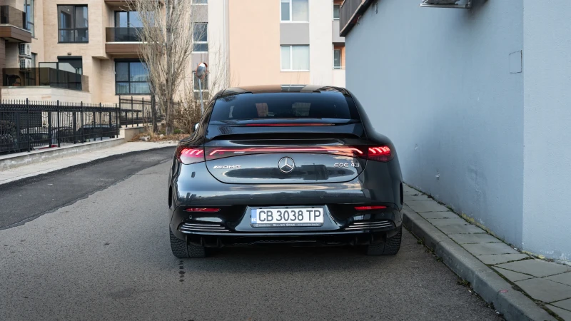 Mercedes-Benz EQE AMG 43 4MATIC, снимка 5 - Автомобили и джипове - 53038505