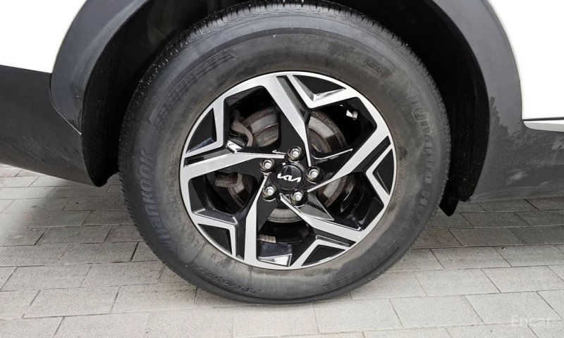 Kia Sportage, снимка 5 - Автомобили и джипове - 53243759