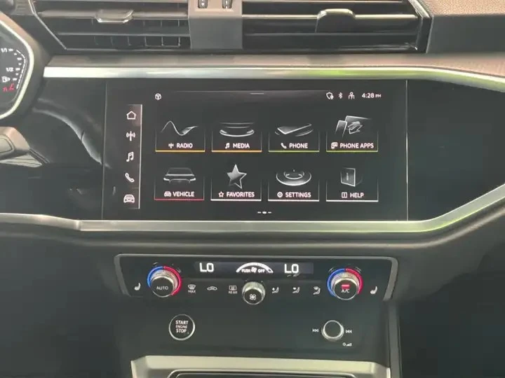 Audi Q3 Automatic, снимка 16 - Автомобили и джипове - 56002938