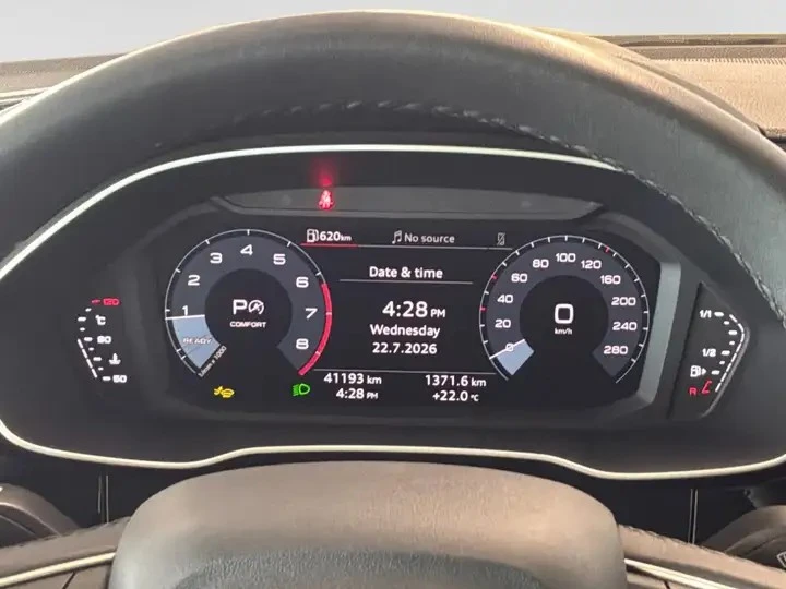 Audi Q3 Automatic, снимка 12 - Автомобили и джипове - 56002938