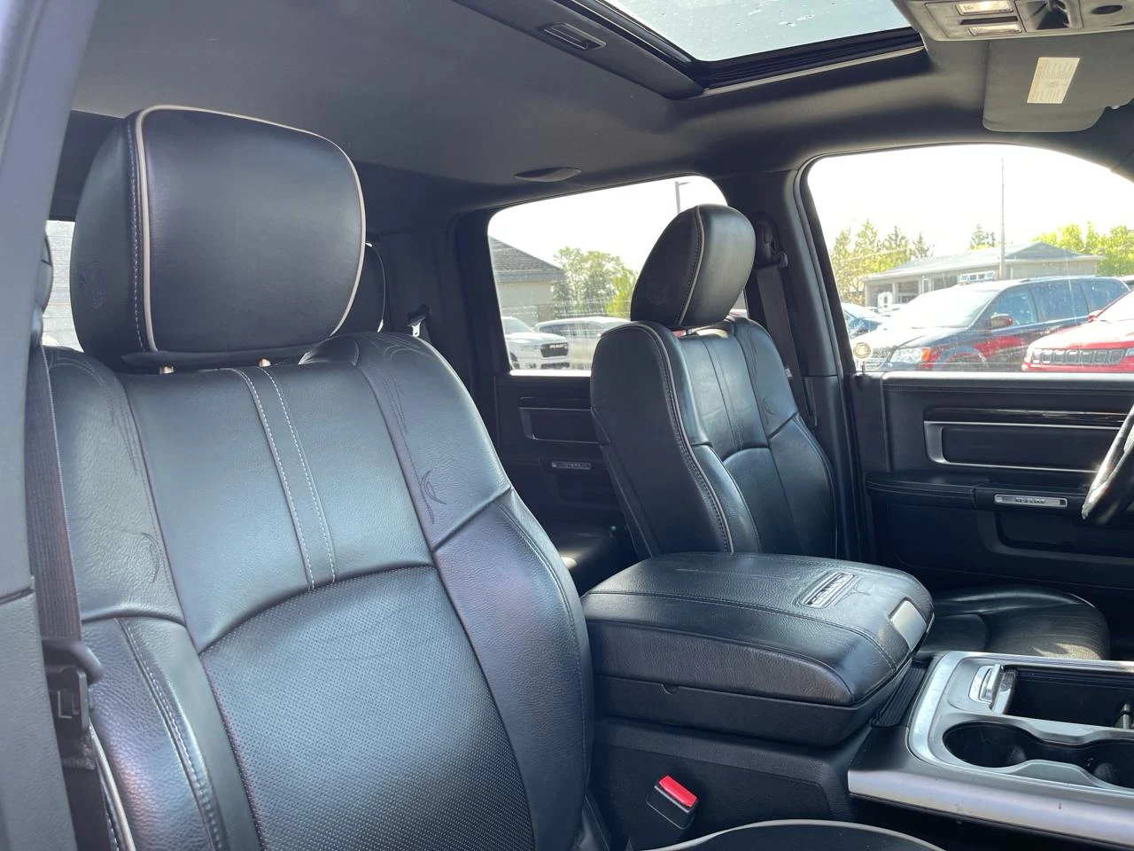 Dodge RAM 1500 * LIMITED * CarFax * АвтоКредит - изображение 7