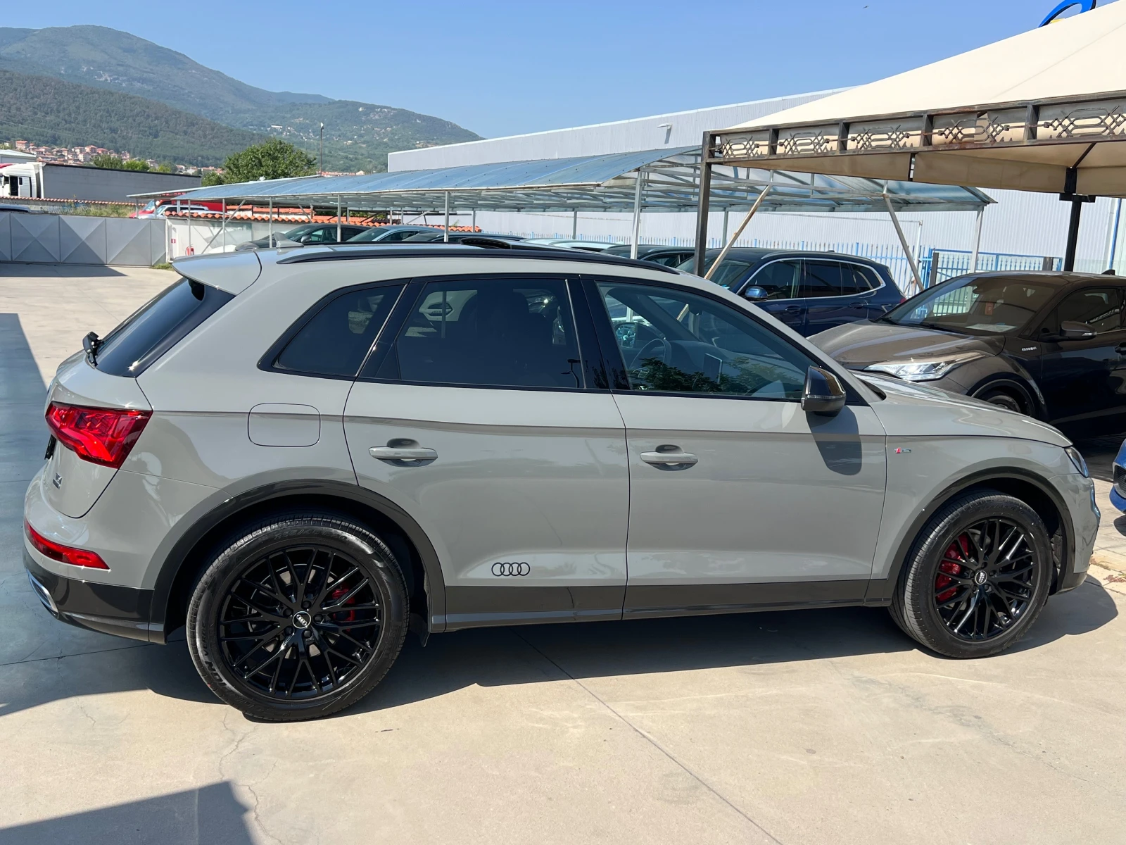 Audi Q5 2.0TDI, 4X4, S LINE+ , PANO, B&O,  - изображение 4