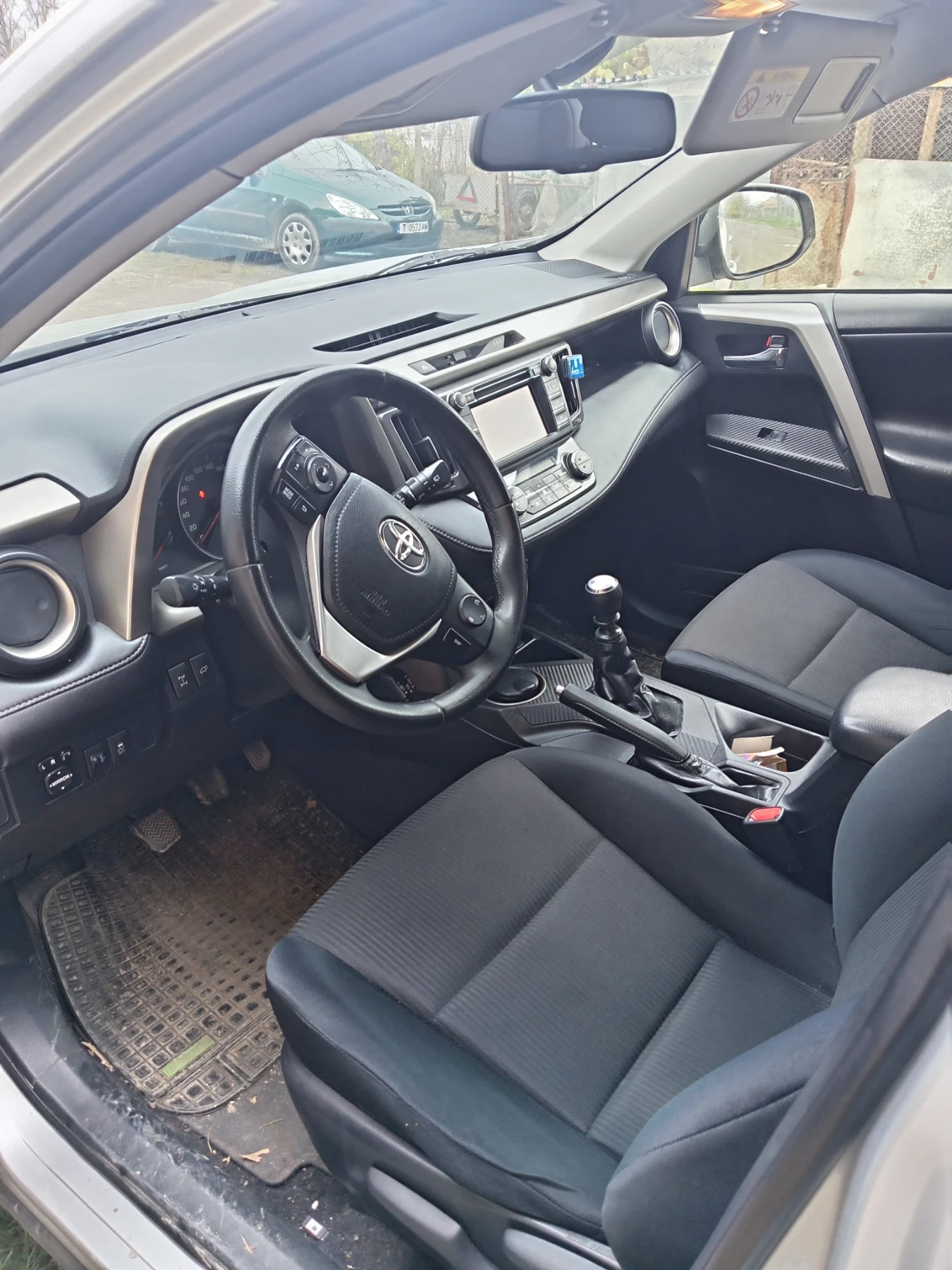 Toyota Rav4 2.2 d - изображение 6