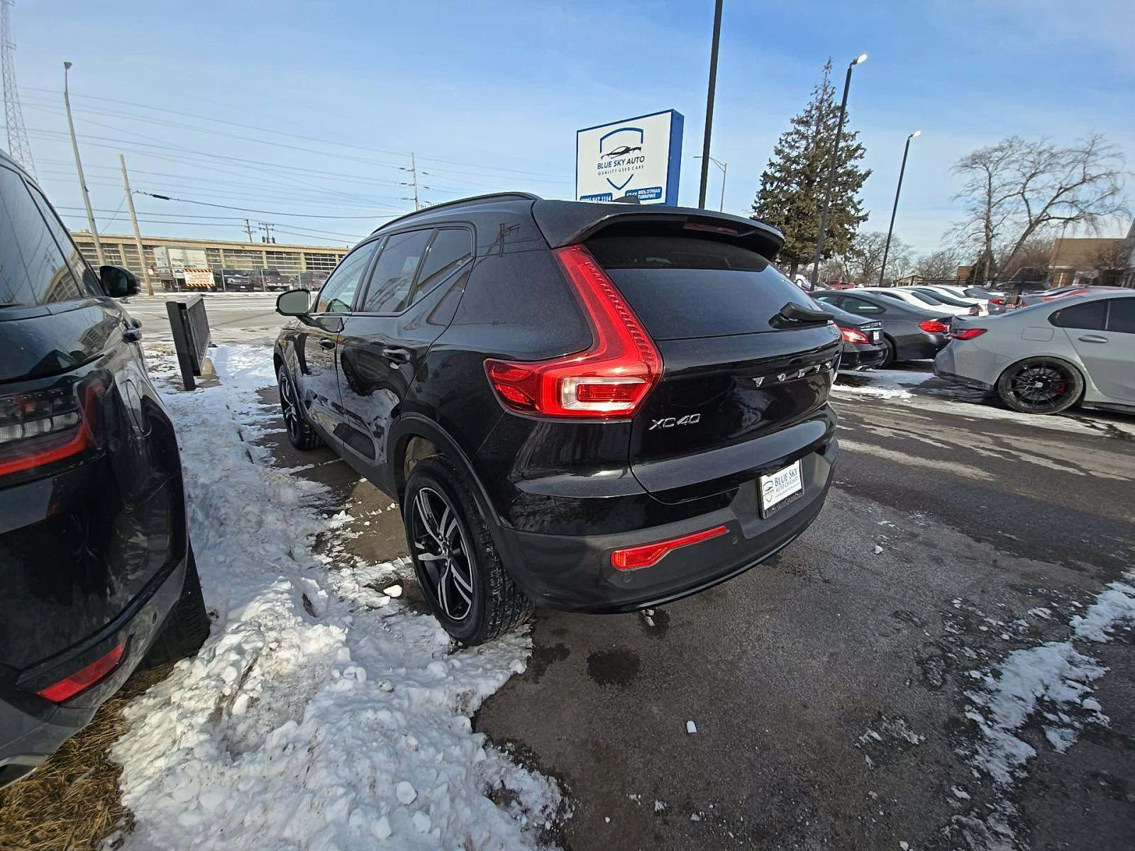 Volvo XC40 B5 Core Bright Theme - изображение 2