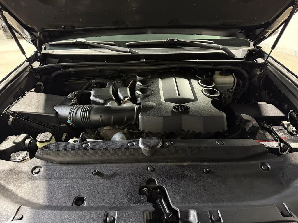 Toyota 4runner 4.0* V6* ПОДГРЕВ* КАМЕРА* КЕЙЛЕС* LANE* ASSIST, снимка 16 - Автомобили и джипове - 53934928