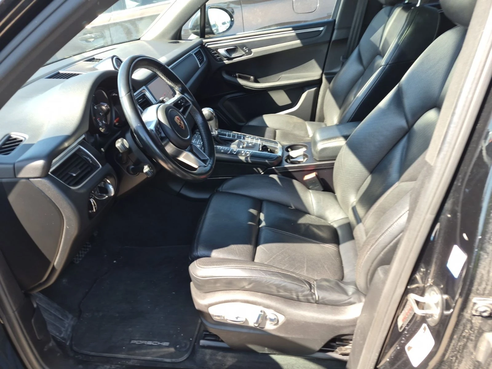 Porsche Macan 2.0 С РЕГИСТРАЦИЯ & АВТО КРЕДИТ , снимка 5 - Автомобили и джипове - 54080513